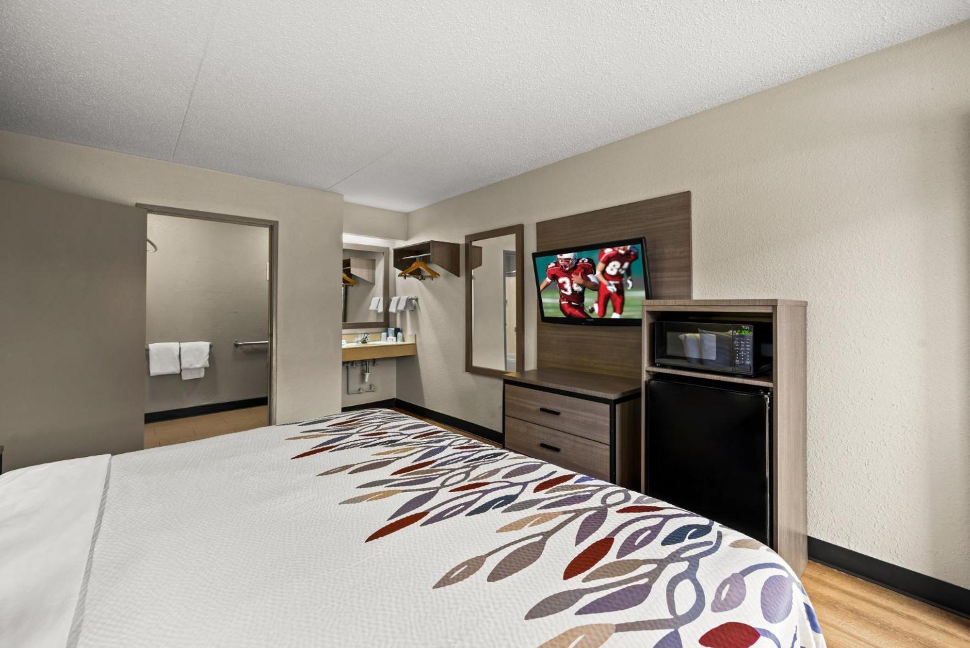 Red Roof Inn Detroit - Royal Oak/Madison Heights Extérieur photo