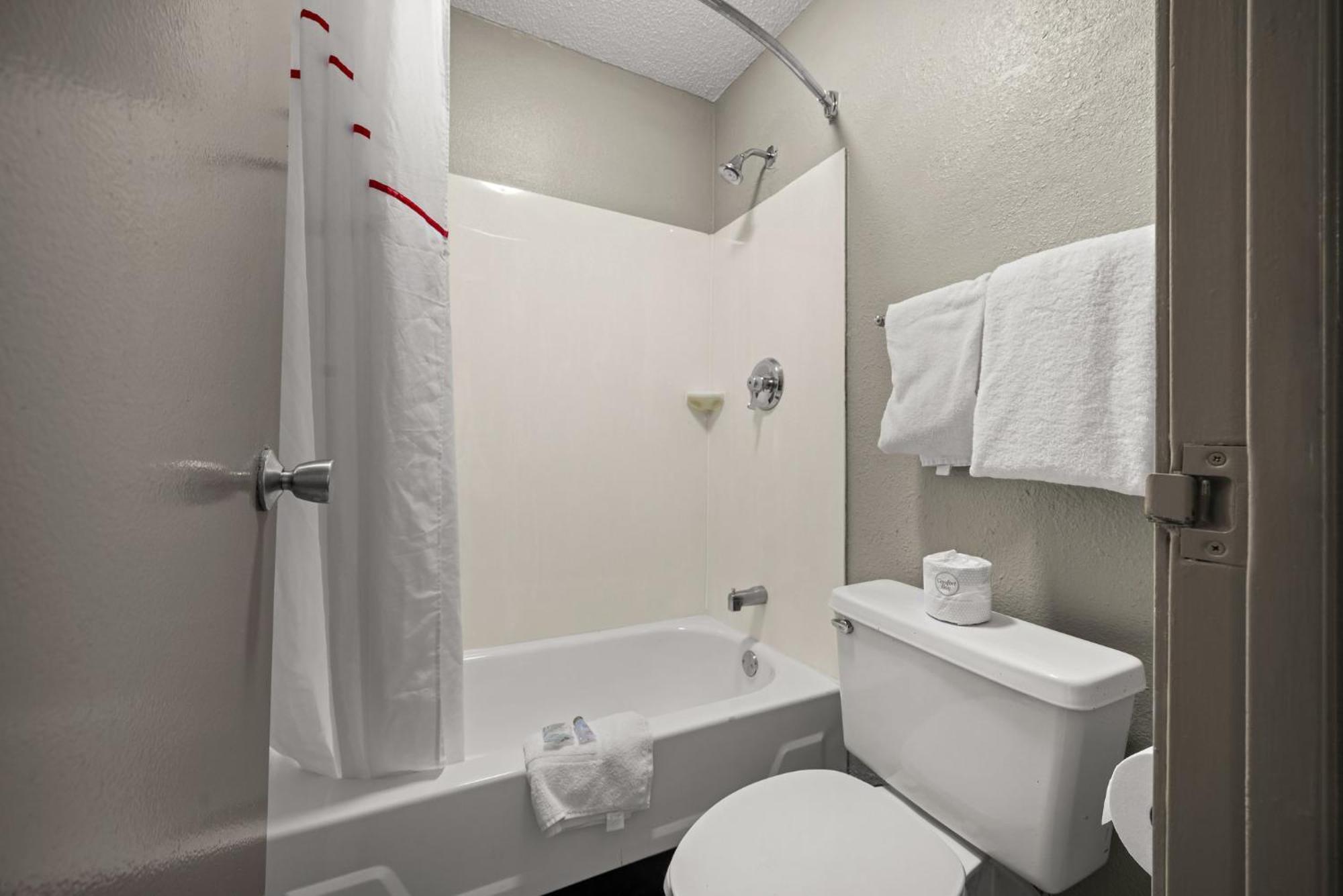 Red Roof Inn Detroit - Royal Oak/Madison Heights Extérieur photo