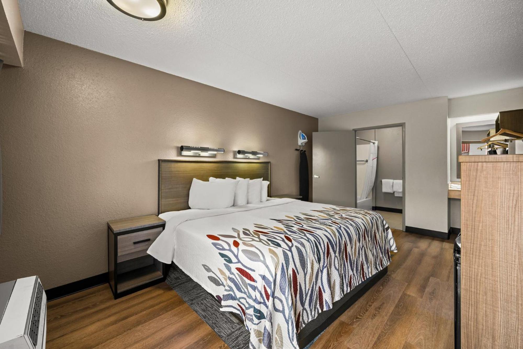 Red Roof Inn Detroit - Royal Oak/Madison Heights Extérieur photo